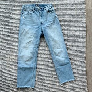 Abercrombie Ankle Straight Jean